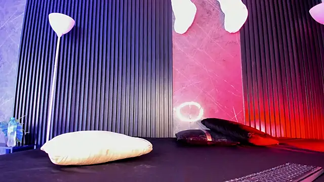 cloemorningstar online show from December 5, 2:03 pm