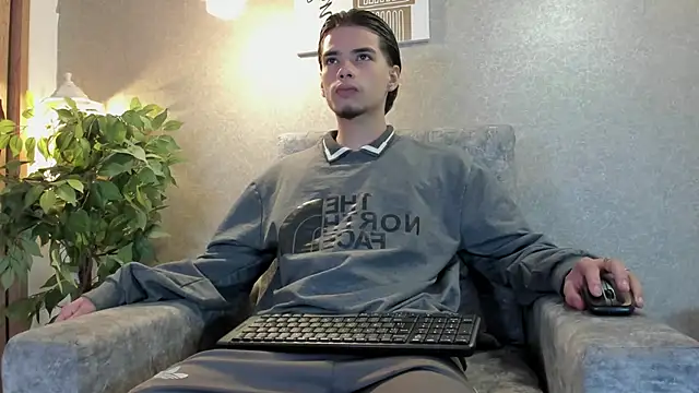 Axelwiliams online show from January 13, 11:37 am