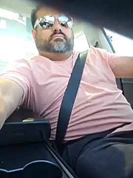 Roddog18 online show from March 25, 8:59 pm