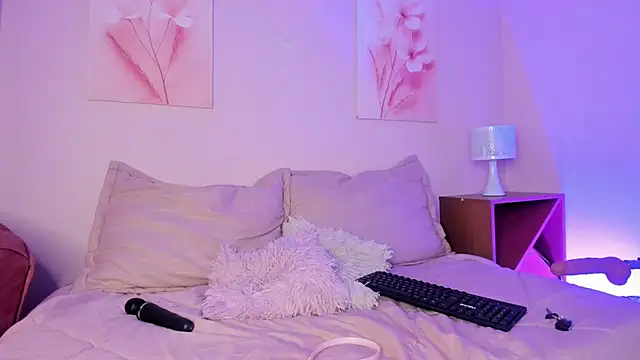 Nikolbrice online show from November 12, 7:13 pm