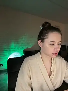 AlmaryKim online show from December 14, 11:34 pm