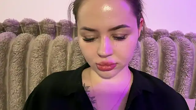 AlmaryKim online show from July 19, 8:12 pm