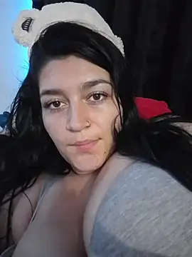 alejitasweet online show from October 27, 1:42 am