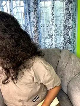 SukiyamaAsia online show from October 19, 7:09 am