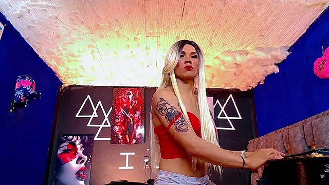 Fersexy Dolls online show from October 29, 2:47 am