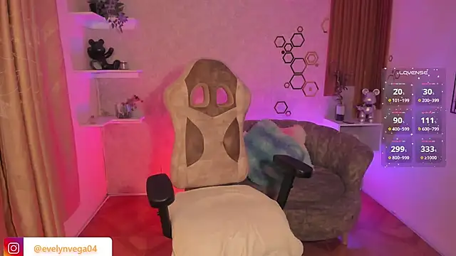 EvelynVega0 online show from November 15, 3:48 am