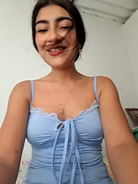 Snapshot of Sweed-virgin-pussy chatting on July 5, 9:22 pm Sweed-virgin-pussy online show from July 5, 9:22 pm