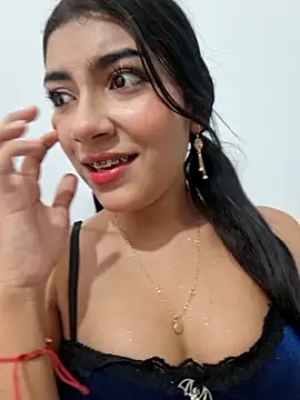 Snapshot of Sweed-virgin-pussy chatting on July 7, 9:52 pm Sweed-virgin-pussy online show from July 7, 9:52 pm