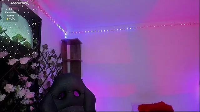 Snapshot of Kora_Red69 chatting on November 15, 1:40 pm Kora Red69 online show from November 15, 1:40 pm