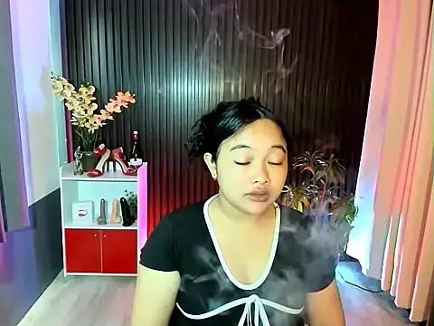 UrFavouriteCravings online show from November 3, 12:13 am