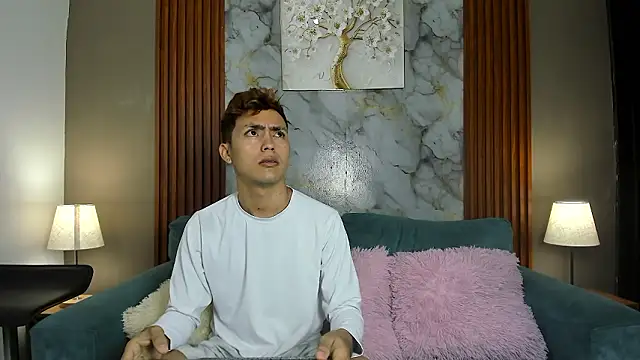 VERY HOT GUYS online show from March 10, 1:16 pm