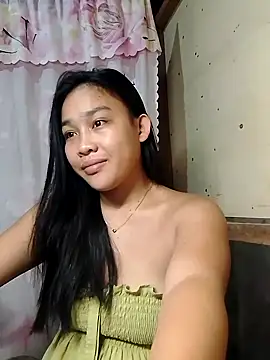 luna light23 online show from October 2, 9:00 pm