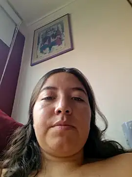 annyaparis online show from October 8, 9:45 pm