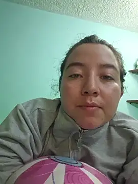 annyaparis online show from November 4, 1:48 am