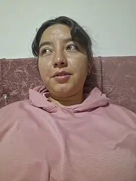 annyaparis online show from March 27, 1:11 am