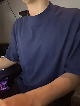 Snapshot of LiamMyst chatting on October 28, 5:33 am LiamMyst online show from October 28, 5:33 am