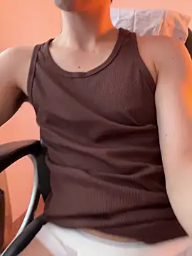 Snapshot of LiamMyst chatting on November 18, 11:36 am LiamMyst online show from November 18, 11:36 am