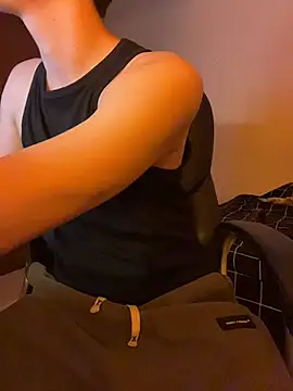 Snapshot of LiamMyst chatting on November 21, 11:14 pm LiamMyst online show from November 21, 11:14 pm