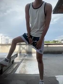 Snapshot of LiamMyst chatting on December 15, 2:54 pm LiamMyst online show from December 15, 2:54 pm