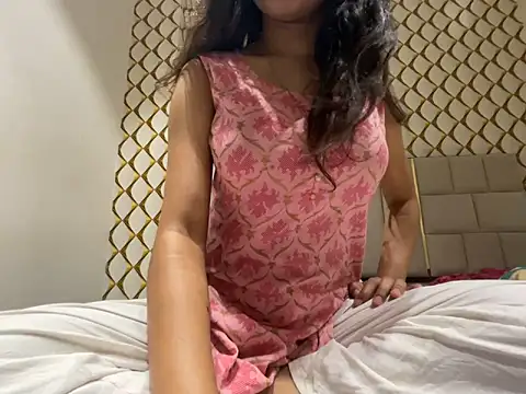 dubyzubygirl online show from April 21, 4:45 pm