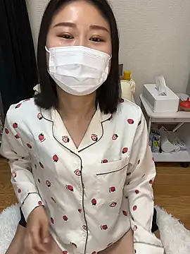 mia2 jp online show from April 21, 10:12 pm