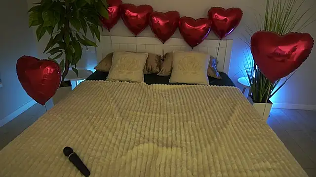 IsabelleDiorr online show from February 12, 8:26 pm