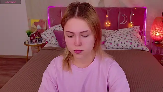 Stellahaart online show from December 19, 7:26 am