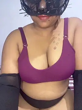 Snapshot of bunny_somya chatting on May 29, 7:45 pm bunny somya online show from May 29, 7:45 pm