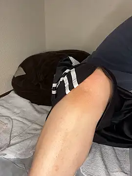 Snapshot of kumatan3434 chatting on October 10, 1:10 pm kumatan3434 online show from October 10, 1:10 pm