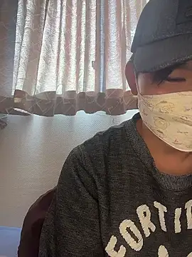 Snapshot of kumatan3434 chatting on November 20, 2:45 am kumatan3434 online show from November 20, 2:45 am