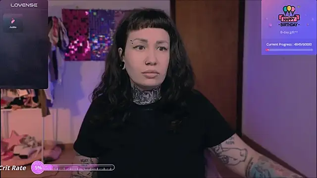 Senorita  Dakota online show from July 8, 10:25 pm