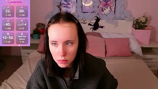 Melissa Gonzales online show from October 18, 7:09 am