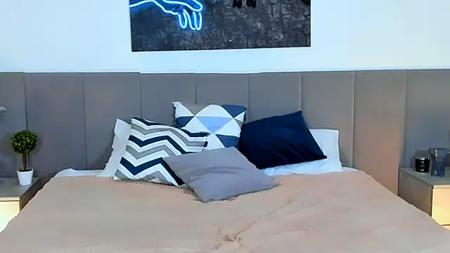 Snapshot of SugarWhisper chatting on November 30, 4:16 am SugarWhisper online show from November 30, 4:16 am