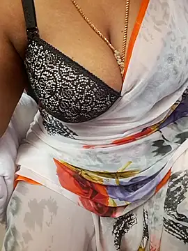 Snapshot of Tamil_Ammani chatting on October 4, 7:39 am Tamil Ammani online show from October 4, 7:39 am