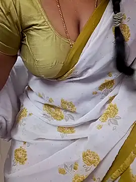 Snapshot of Tamil_Ammani chatting on October 17, 4:37 am Tamil Ammani online show from October 17, 4:37 am