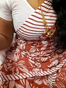 Snapshot of Tamil_Ammani chatting on November 6, 12:55 am Tamil Ammani online show from November 6, 12:55 am