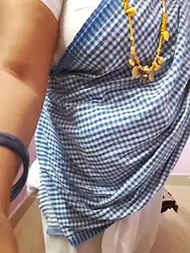 Snapshot of Tamil_Ammani chatting on December 4, 3:10 pm Tamil Ammani online show from December 4, 3:10 pm