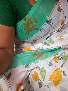 Snapshot of Tamil_Ammani chatting on December 5, 3:15 am Tamil Ammani online show from December 5, 3:15 am