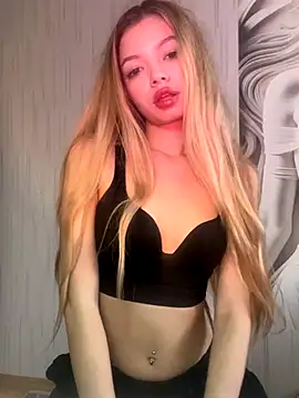 Snapshot of _Siennaaa_ chatting on November 4, 12:48 pm Siennaaa online show from November 4, 12:48 pm