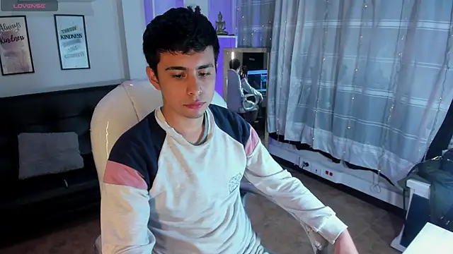 Snapshot of Nyko_ds chatting on October 28, 3:54 am Nyko ds online show from October 28, 3:54 am