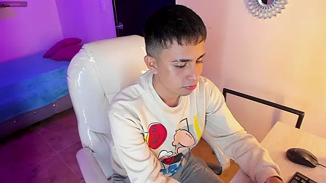 Snapshot of Nyko_ds chatting on November 3, 4:03 am Nyko ds online show from November 3, 4:03 am