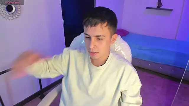 Snapshot of Nyko_ds chatting on November 18, 4:06 am Nyko ds online show from November 18, 4:06 am