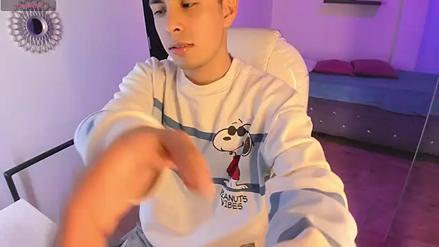 Snapshot of Nyko_ds chatting on November 20, 4:23 am Nyko ds online show from November 20, 4:23 am