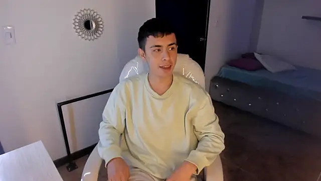 Snapshot of Nyko_ds chatting on November 24, 3:17 am Nyko ds online show from November 24, 3:17 am