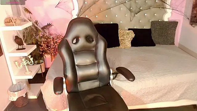 Miranda Collins online show from October 17, 3:53 am