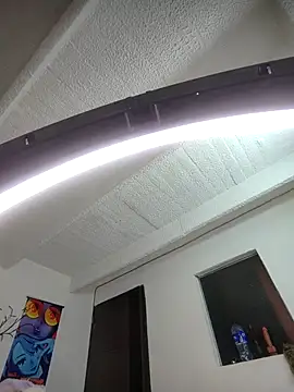 Bennuluspeach  online show from December 20, 4:47 pm