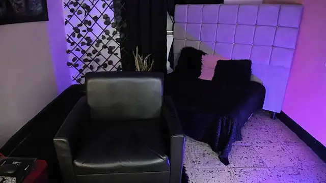 sara goddex online show from October 10, 2:27 pm