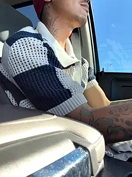 Snapshot of Loadedeggs chatting on October 2, 4:58 pm Loadedeggs online show from October 2, 4:58 pm