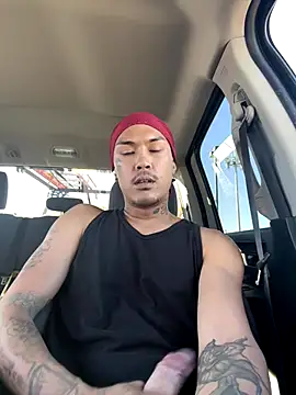 Snapshot of Loadedeggs chatting on November 3, 9:48 pm Loadedeggs online show from November 3, 9:48 pm