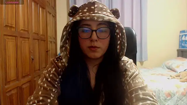 Venus cat  online show from December 15, 4:50 am